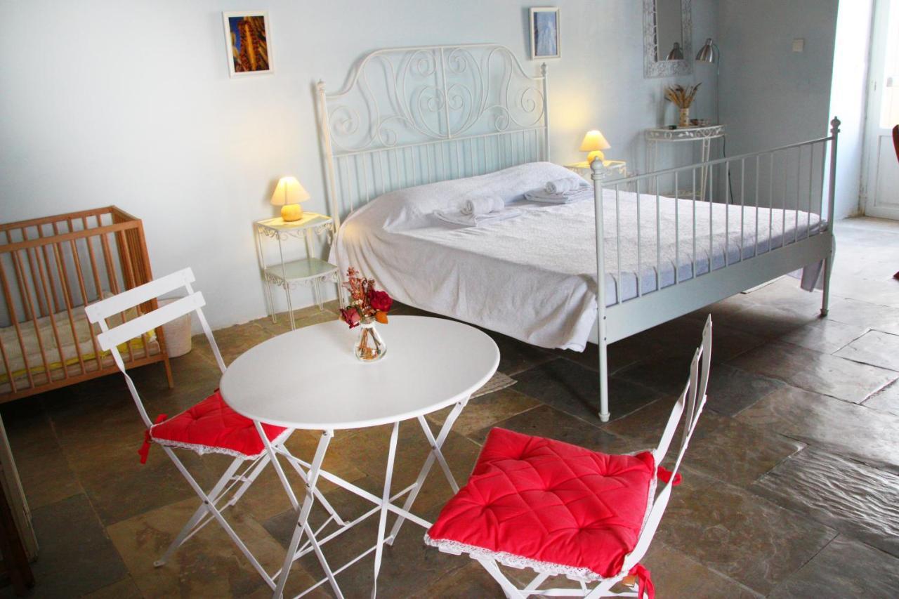 Aperanti Agrotourism Bed & Breakfast Pera Orinis Room photo